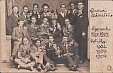Branci 12.května 1924 - Augustin Moravec uprostřed dole s akordeonem